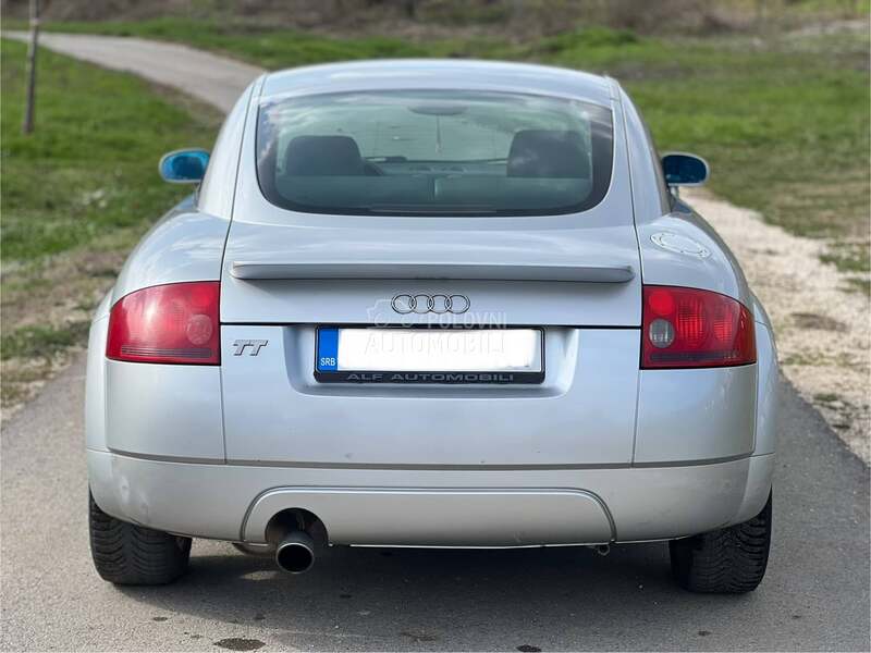 Audi TT 
