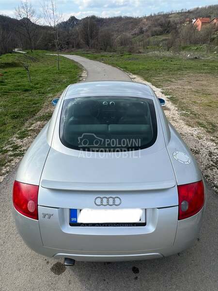Audi TT 