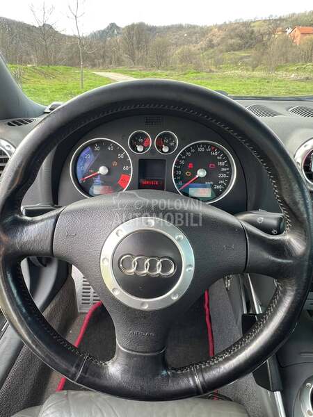 Audi TT 