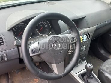 Opel Astra H 