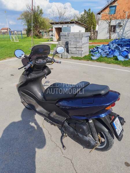 Yamaha Majesti