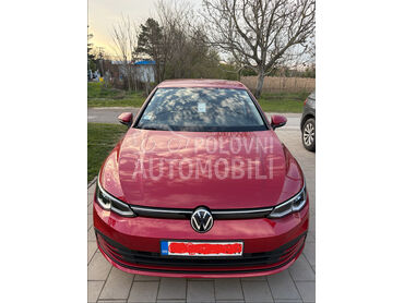Volkswagen Golf 8 1.0 TSI