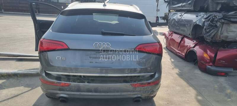 Audi Q5 -  kompletan auto u delovima