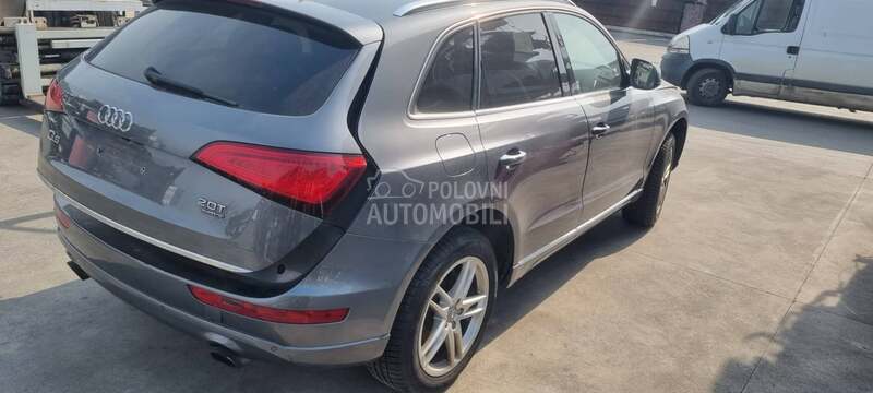 Audi Q5 -  kompletan auto u delovima