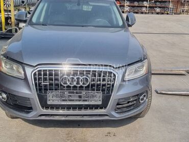 Audi Q5 -  kompletan auto u delovima