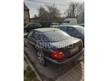Mercedes Benz E 220 cdi