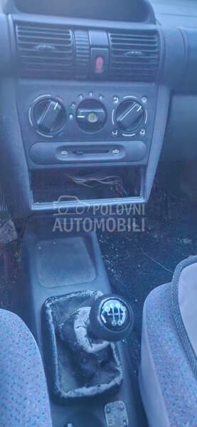 Opel Corsa B 
