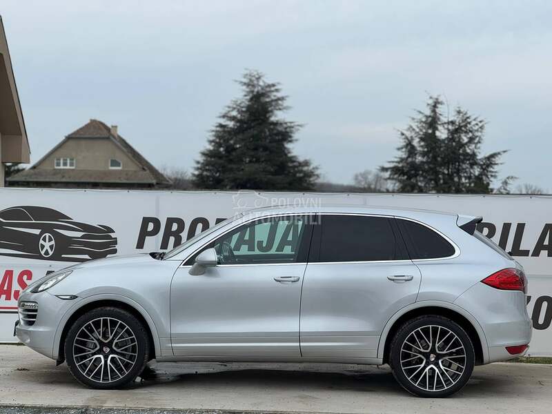 Porsche Cayenne 