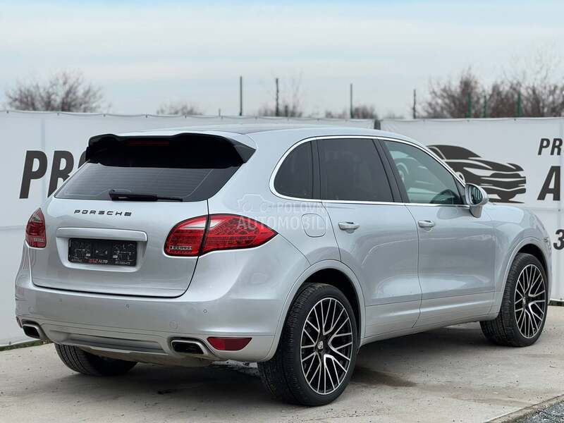 Porsche Cayenne 