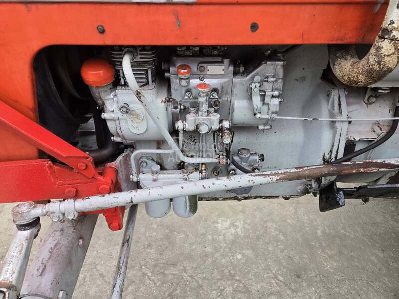 Ursus C360 sa utovarivacem