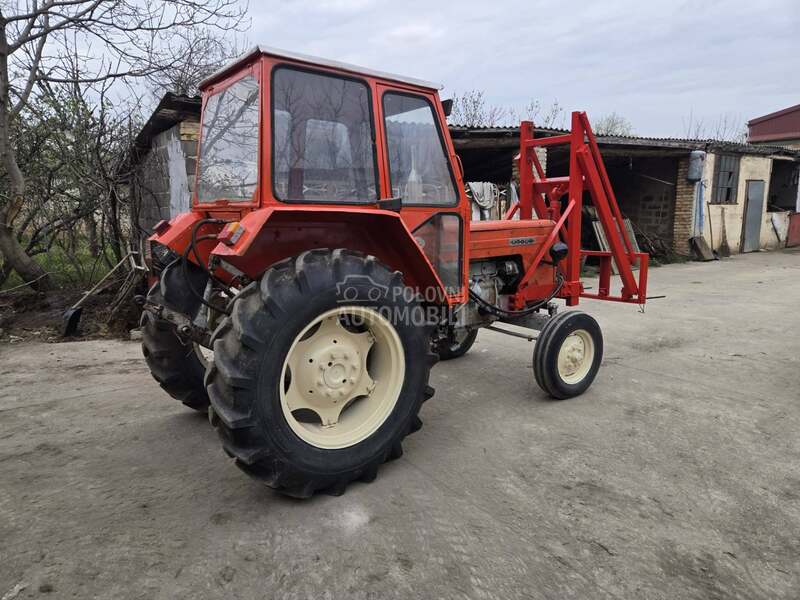 Ursus C360 sa utovarivacem