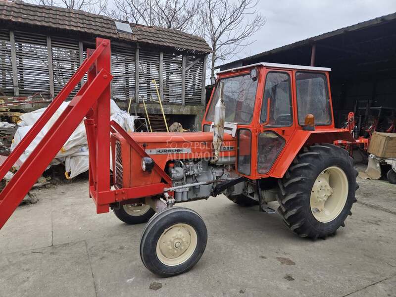 Ursus C360 sa utovarivacem