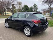 Opel Astra J 1.4t V.s.e.r.v.i.s