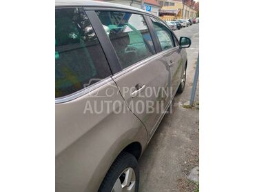 Peugeot 5008 1,6 blue hdi