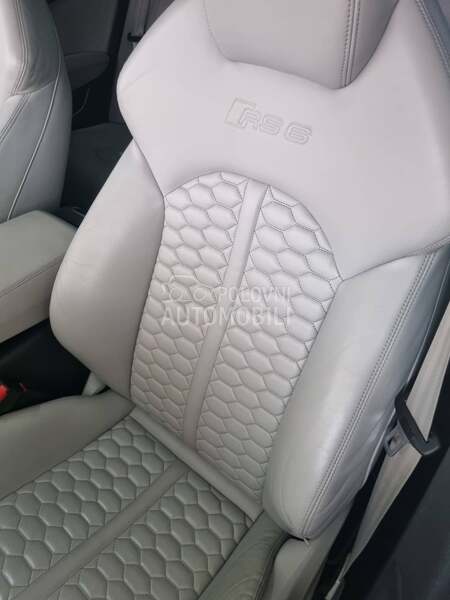 Audi RS6 