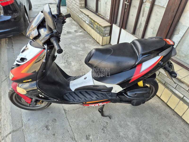Aprilia SR