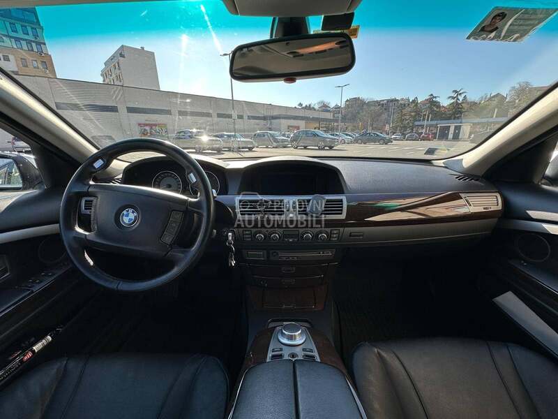 BMW 730 E65/66