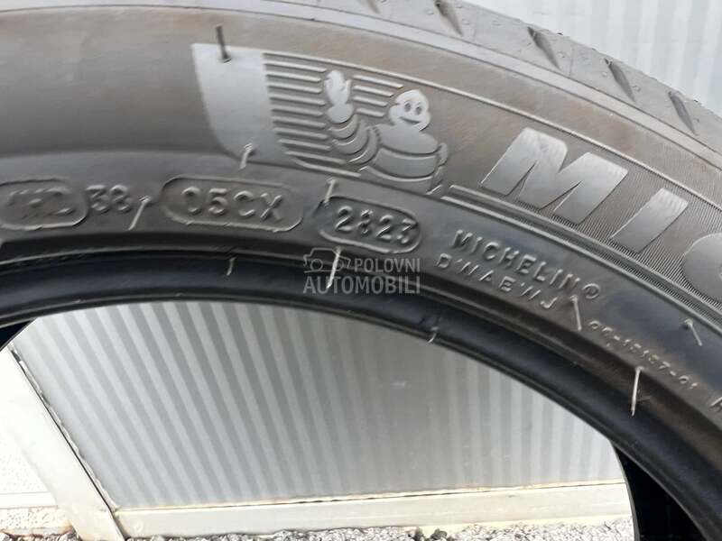 Michelin 215/50 R17 Letnja