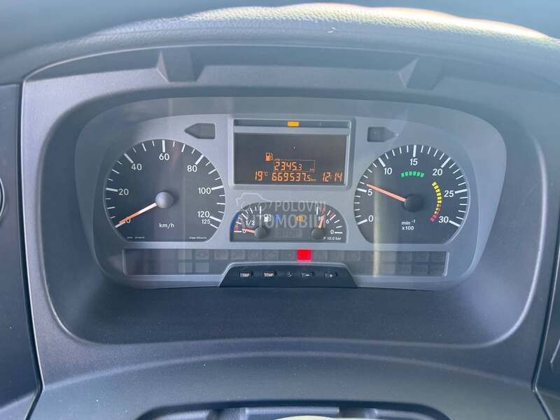 Mercedes Benz Atego 822