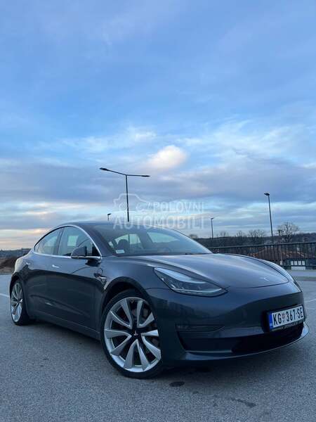 Tesla Model 3 Performance AWD