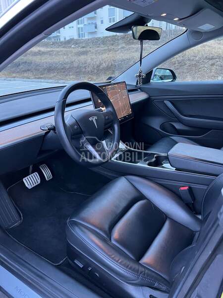 Tesla Model 3 Performance AWD