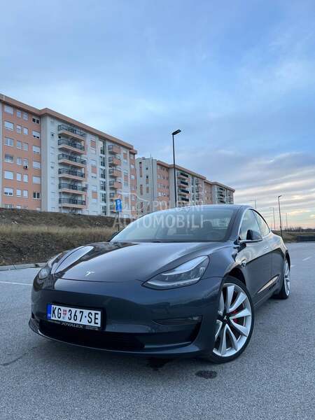 Tesla Model 3 Performance AWD