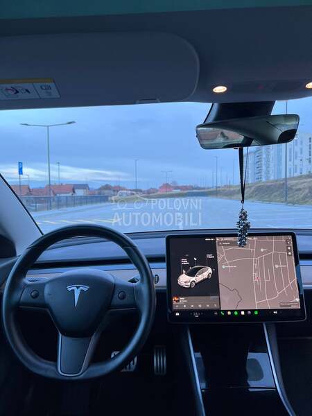 Tesla Model 3 Performance AWD