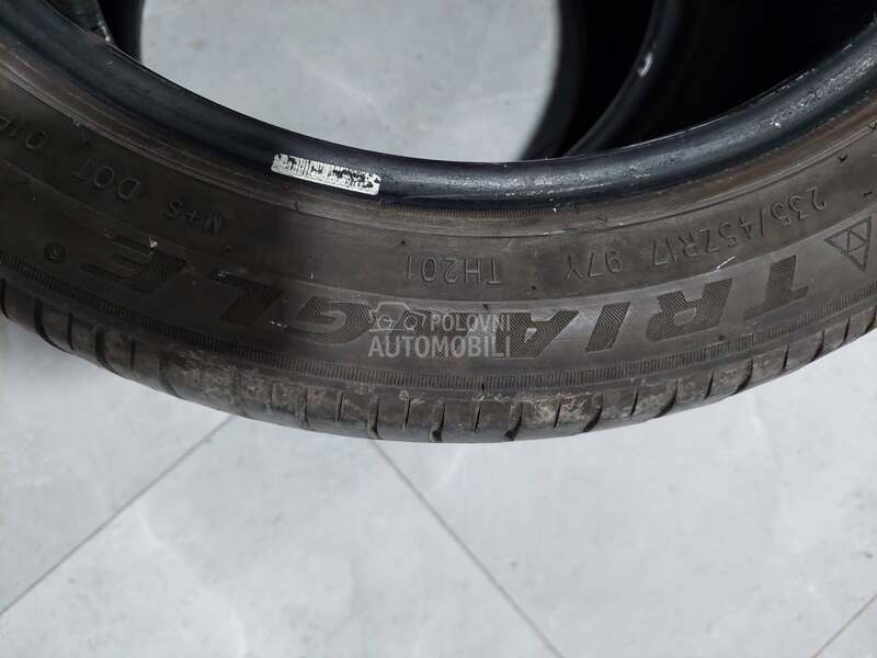 Triangle 235/45 R17 Letnja