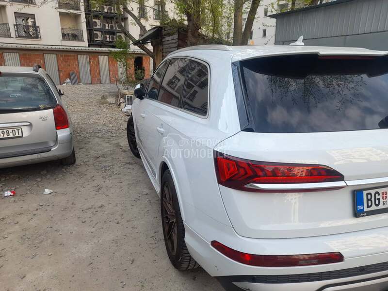 Audi SQ7 