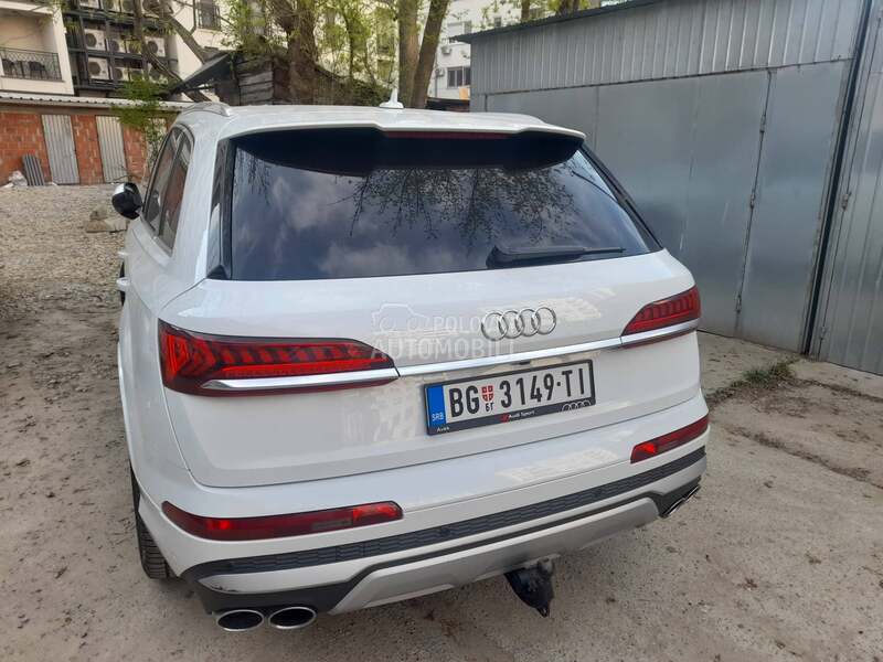 Audi SQ7 