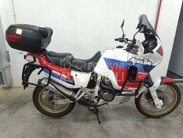 Honda Africa twin 750 rd04