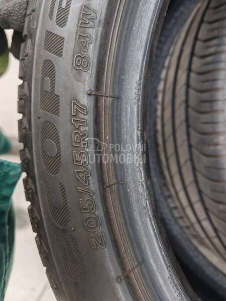 Bridgestone 205/45 R17 Letnja