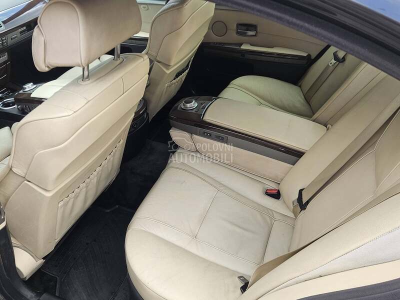 BMW 730 restayl