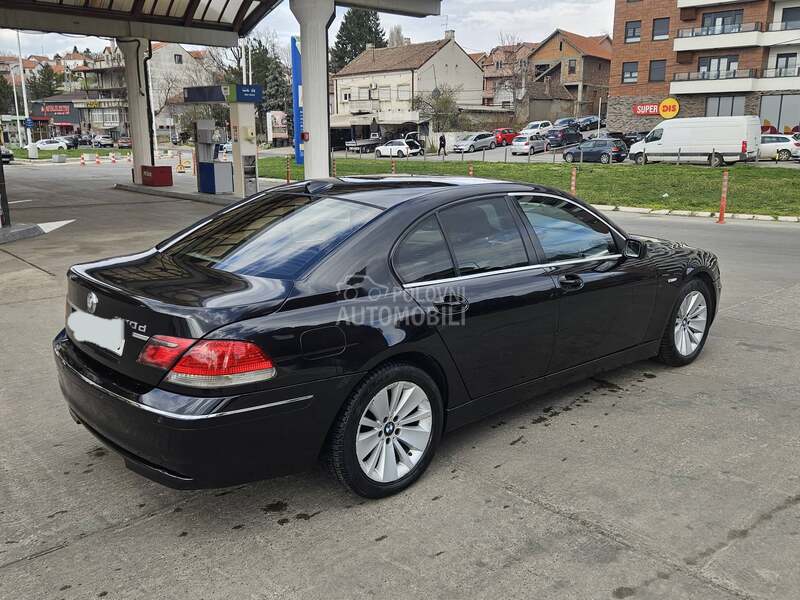 BMW 730 restayl