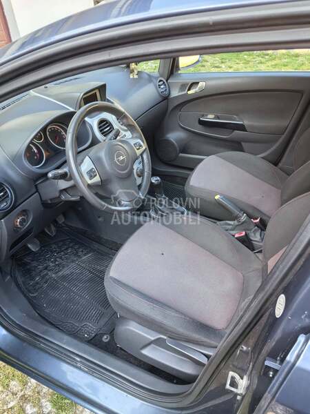 Opel Corsa D 