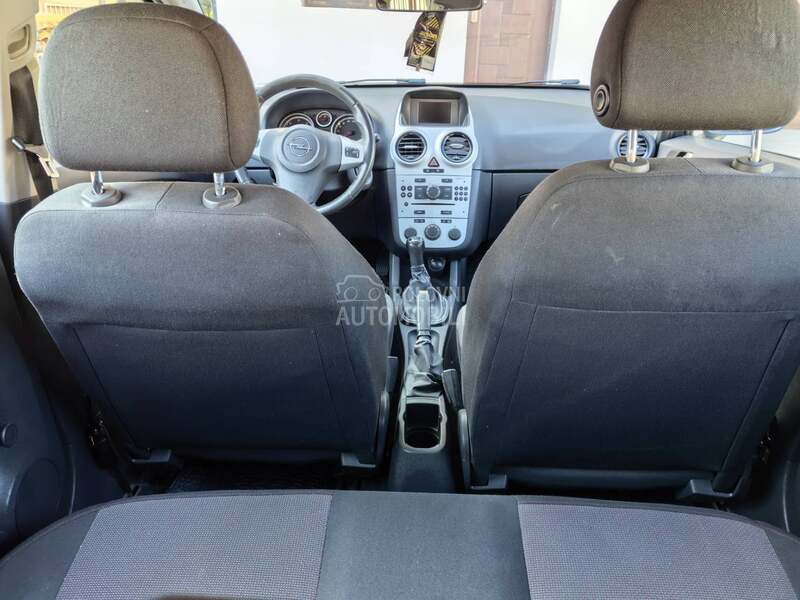 Opel Corsa D 