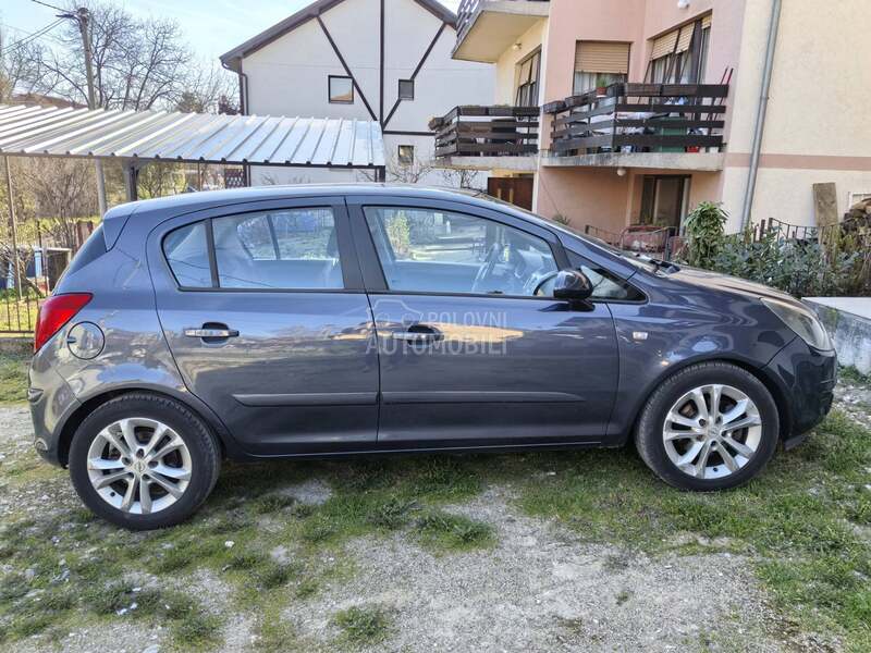 Opel Corsa D 
