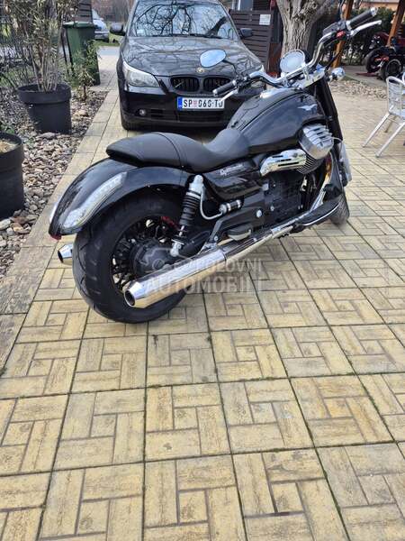 Moto Guzzi 1400 california