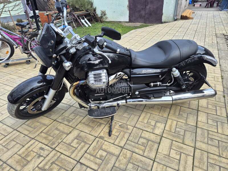 Moto Guzzi 1400 california