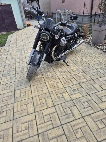 Moto Guzzi 1400 california