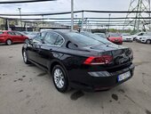 Volkswagen Passat B8 2.0 TDI DSG BUSINESS