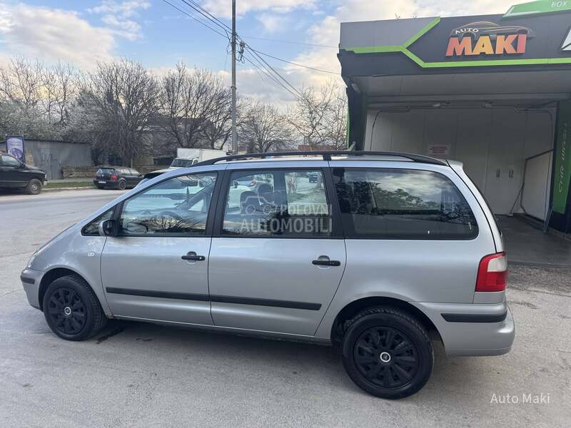 Ford Galaxy 2.0 7sed