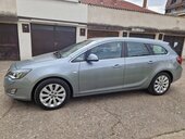 Opel Astra J 1.4T ful oprema NOVO