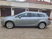 Opel Astra J 1.4T ful GLANC NOVO