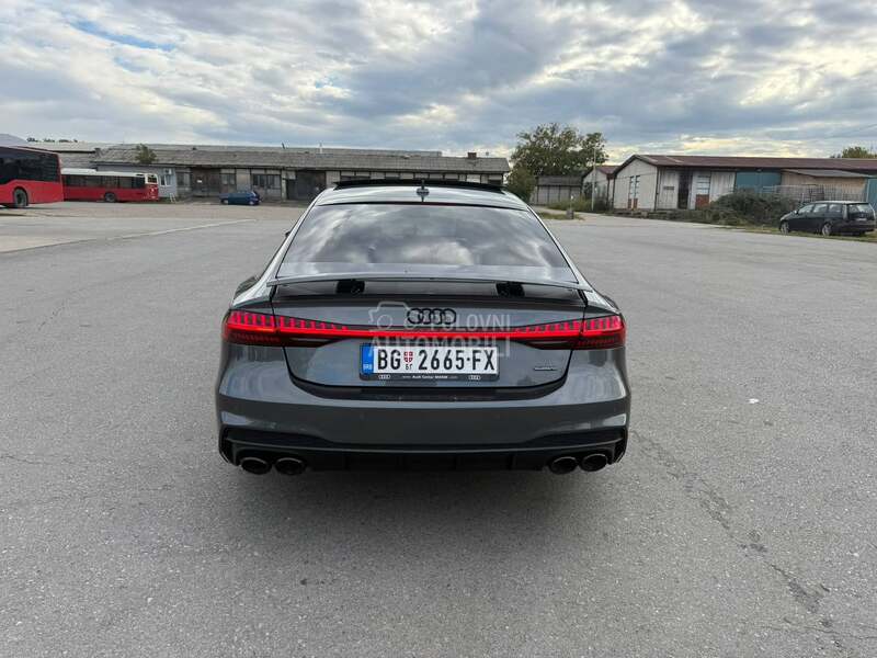 Audi A7 