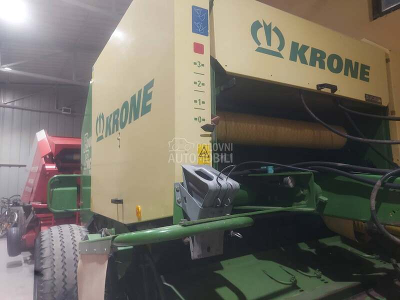 Krone 1250 Welger RP 200