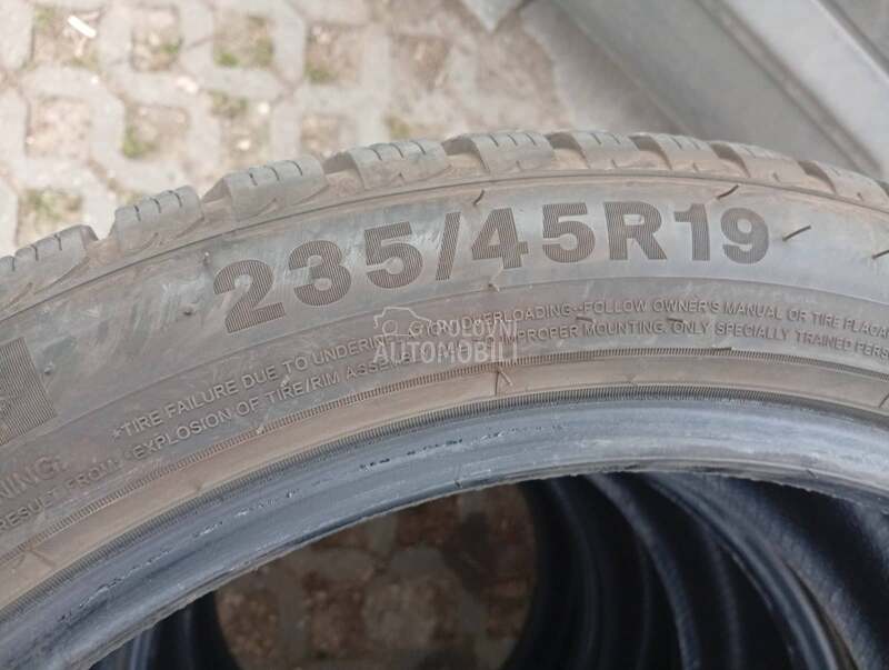 Triangle 235/45 R19 Zimska