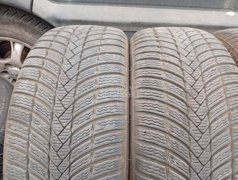 Triangle 235/45 R19 Zimska