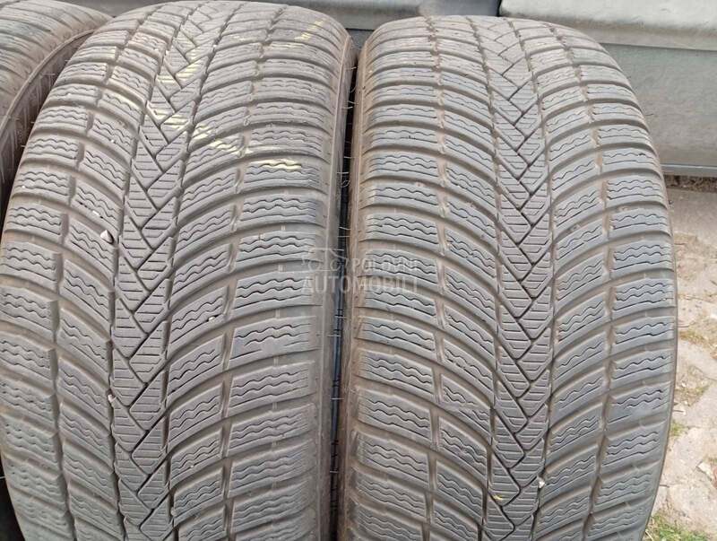 Triangle 235/45 R19 Zimska