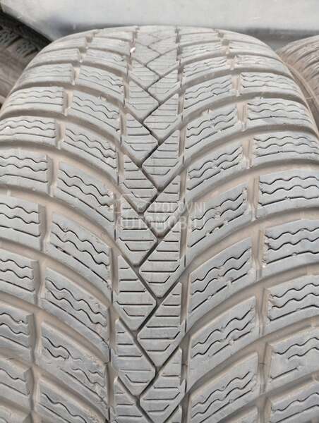 Triangle 235/45 R19 Zimska